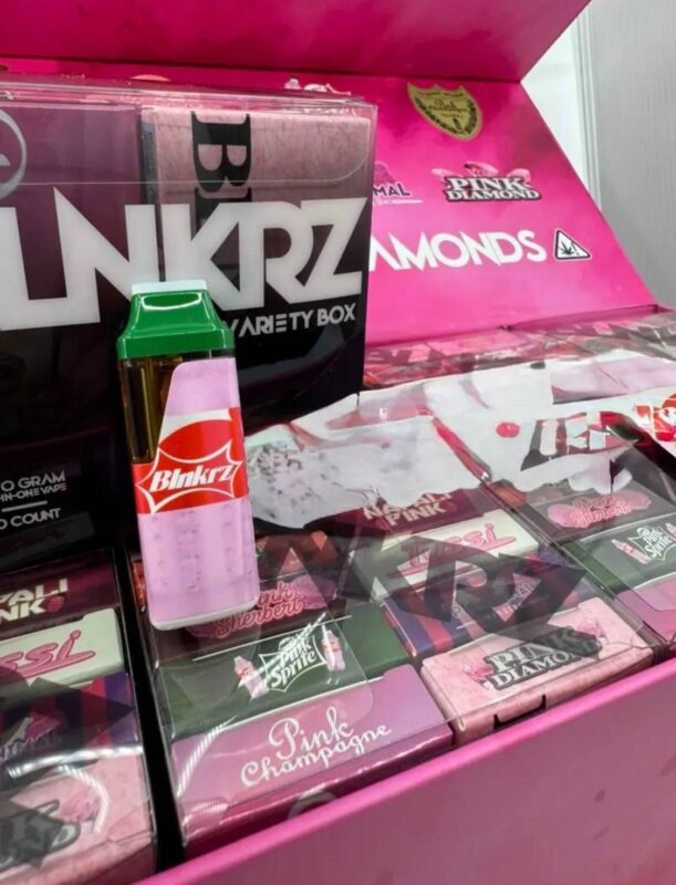 Blnkrz 2G Disposable Pink Edition